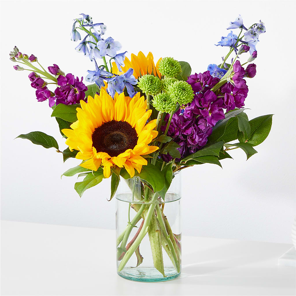 Catching Rays Bouquet – Red Rose Flowers, Salinas CA