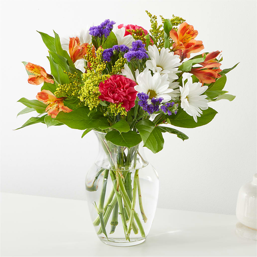 Oopsie Daisy Bouquet – Red Rose Flowers, Salinas CA