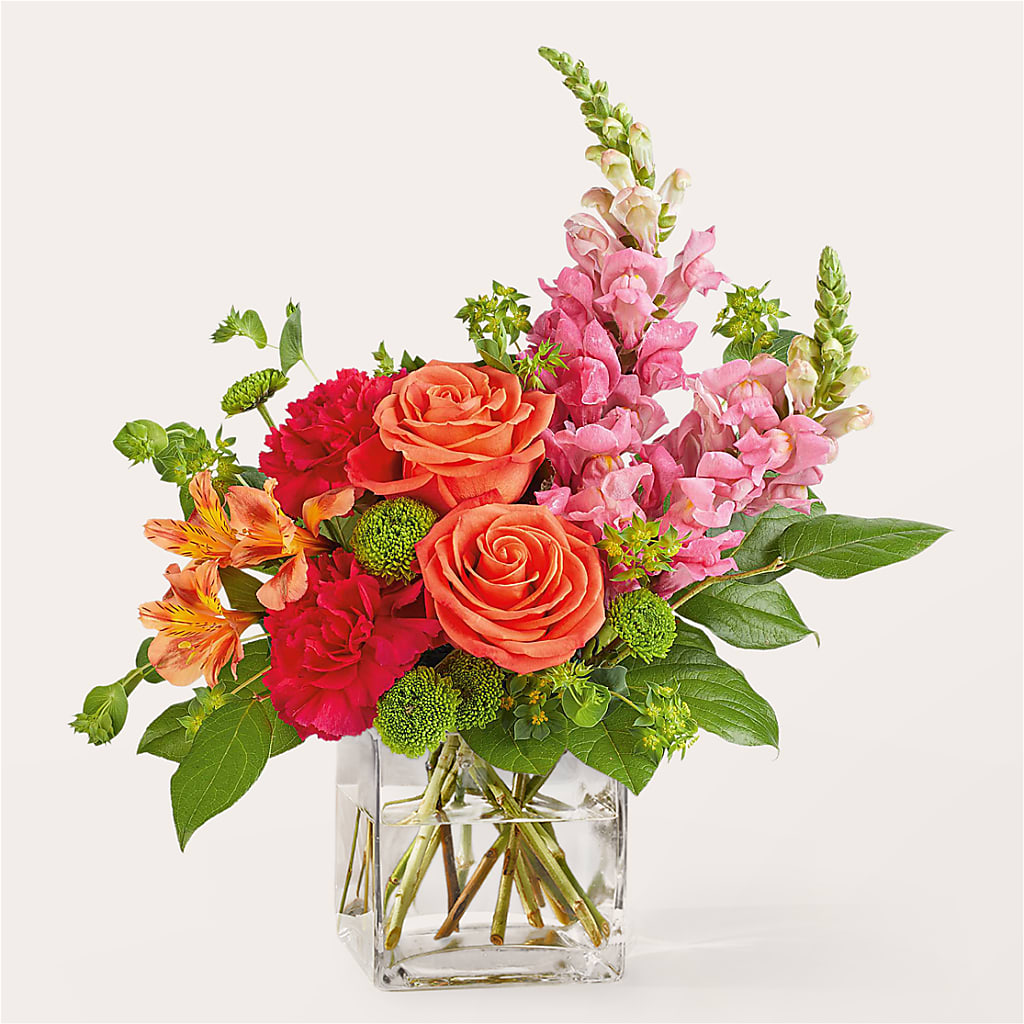 Cosmopolitan Bouquet – Red Rose Flowers, Salinas CA