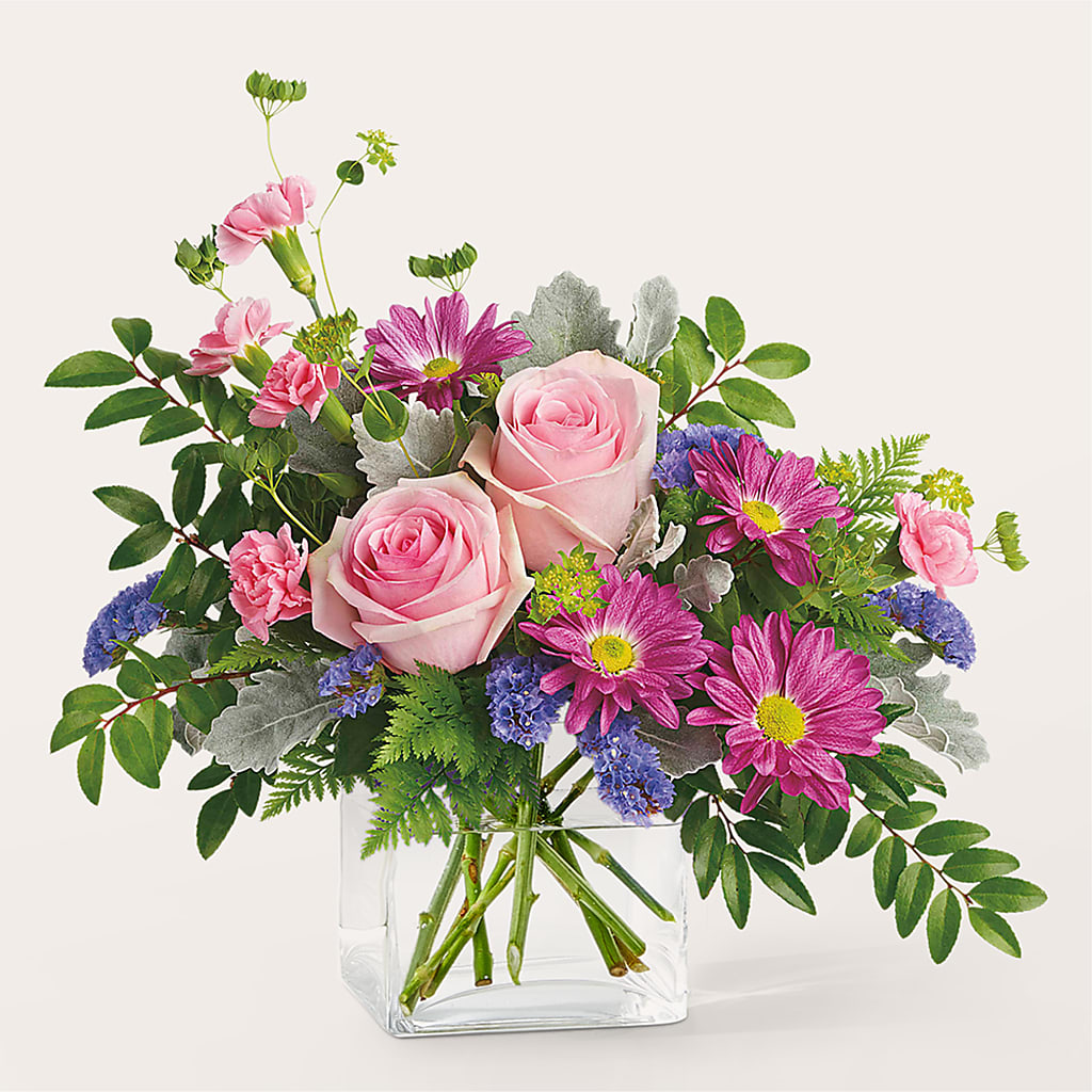Starlet Bouquet – Red Rose Flowers, Salinas CA