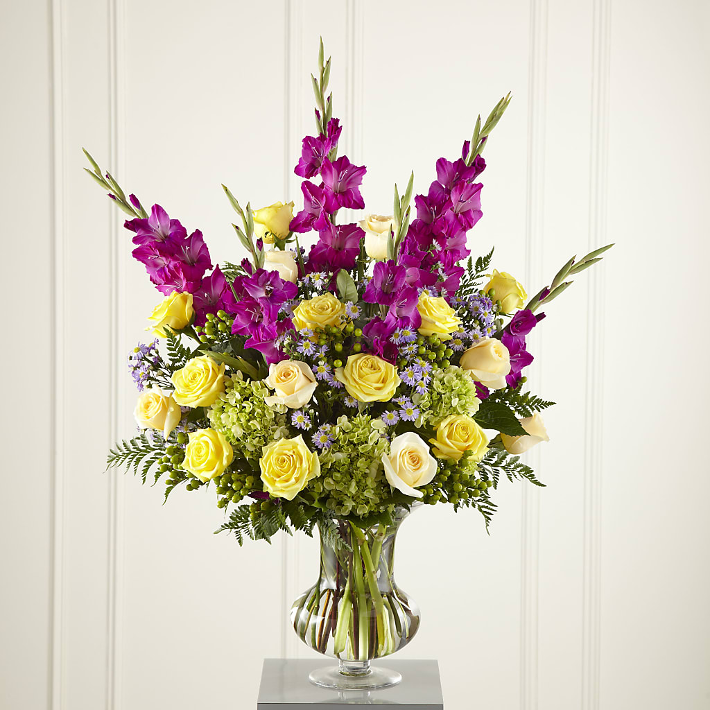 Loveliness Arrangement – Red Rose Flowers, Salinas CA