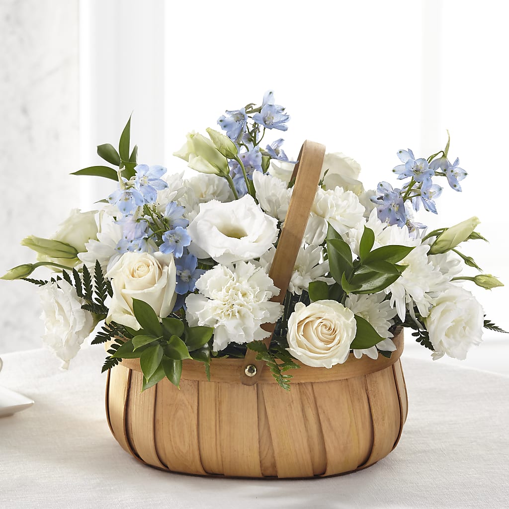Sincerely Heartfelt Basket – Red Rose Flowers, Salinas CA