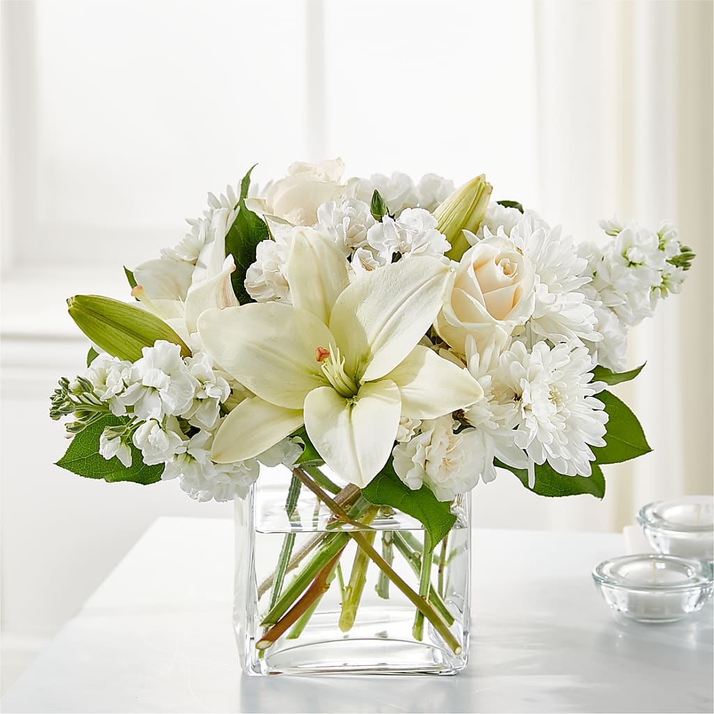 Gentle Breeze Bouquet – Red Rose Flowers, Salinas CA