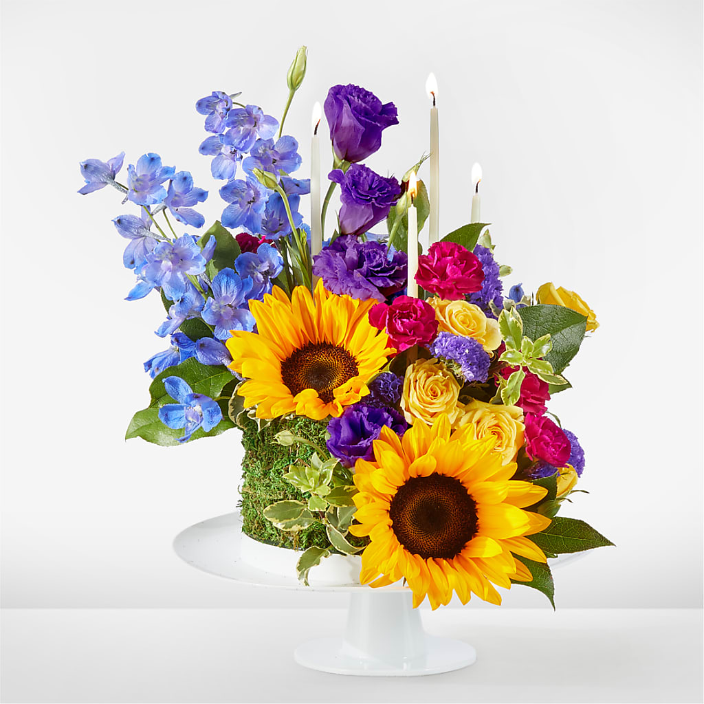 Star of the Day Floral Cake – Red Rose Flowers, Salinas CA