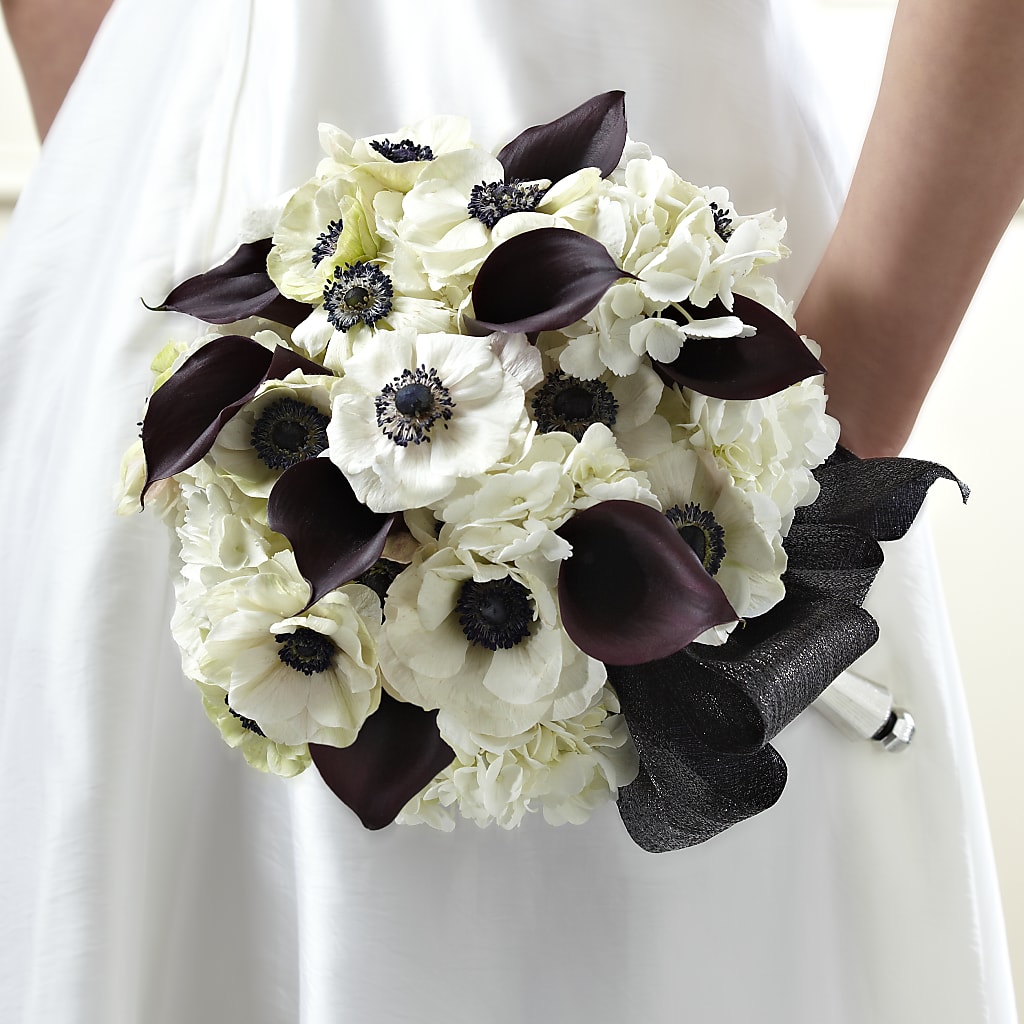 To Have and To Hold Bouquet – Red Rose Flowers, Salinas CA