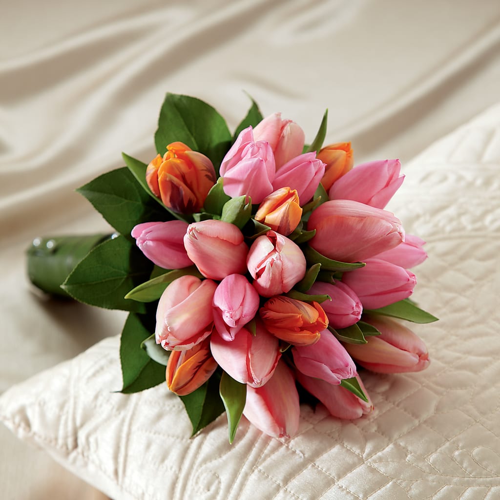 Embraceable Bouquet – Red Rose Flowers, Salinas CA