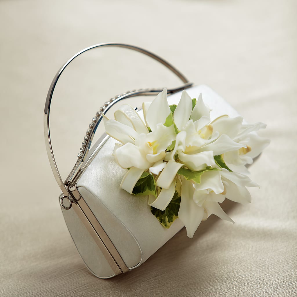 White Purse Decor – Red Rose Flowers, Salinas CA