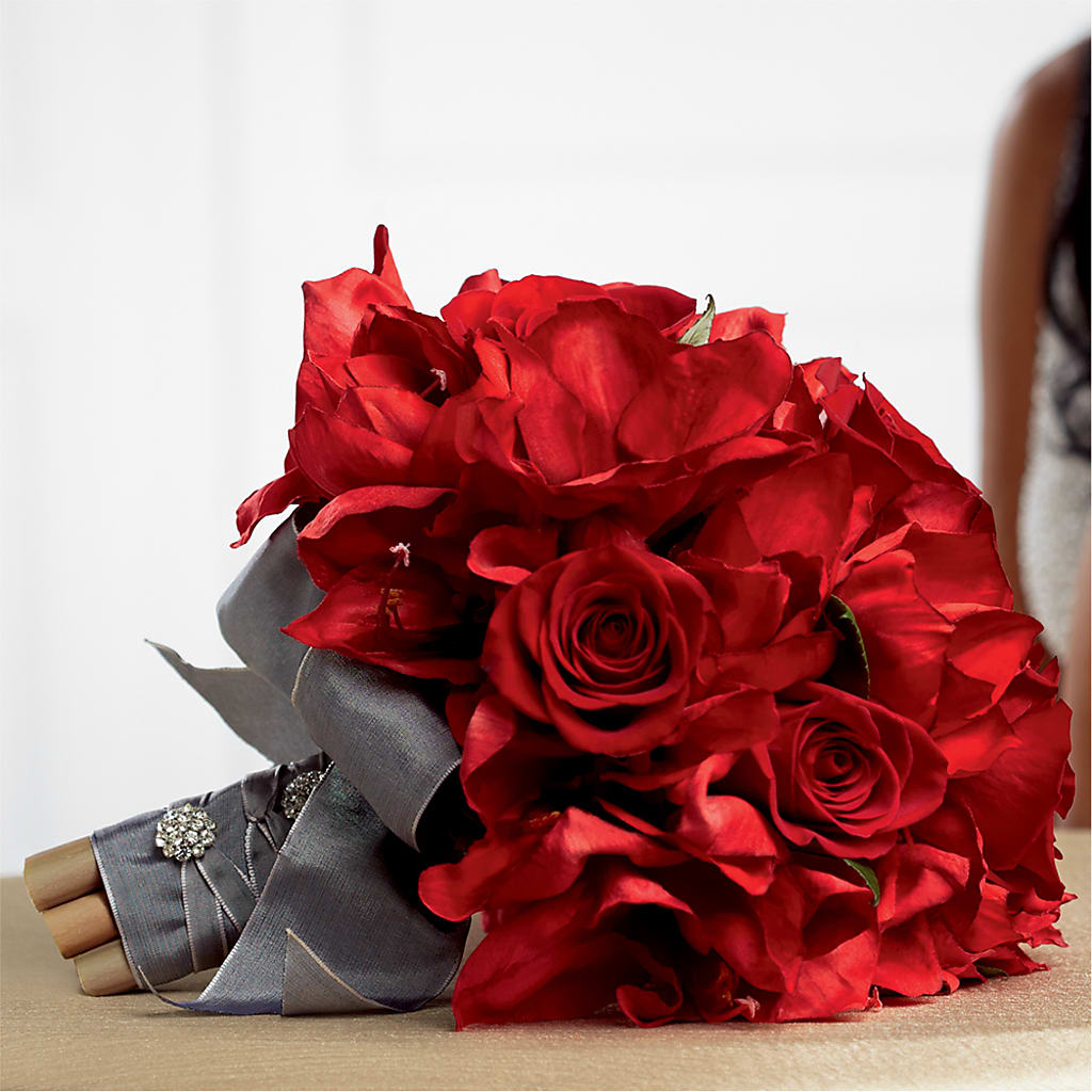 Heart's Happiness Bouquet – Red Rose Flowers, Salinas CA