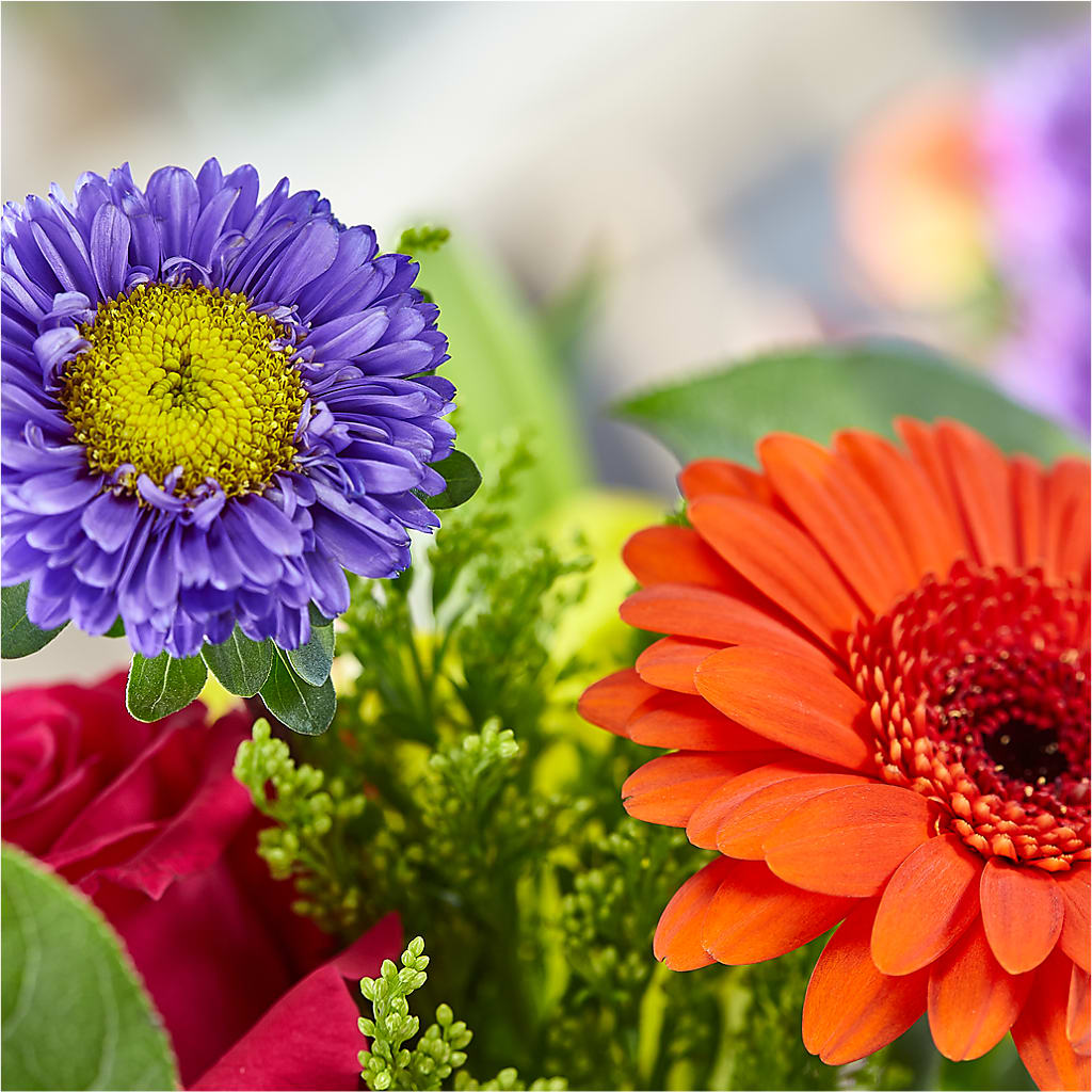 Bold & Bright – A Florist Original –  Red Rose Flowers, Salinas CA