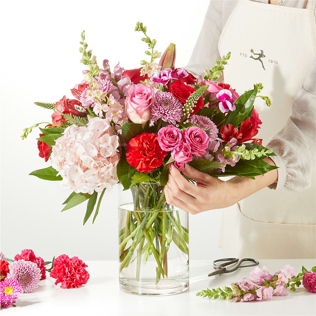 Swooning Over You - A Luxury Florist Original –  Red Rose Flowers, Salinas CA