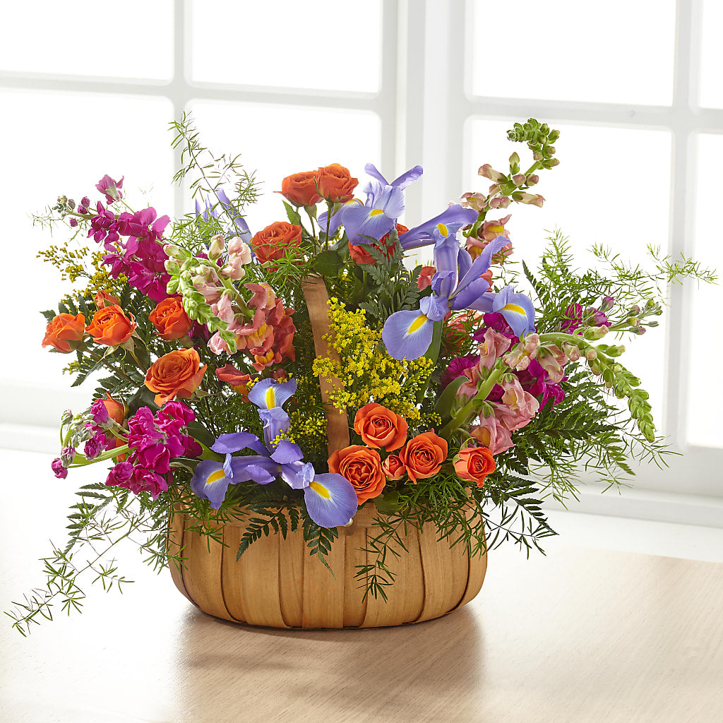 Garden of Life Basket –  Red Rose Flowers, Salinas CA