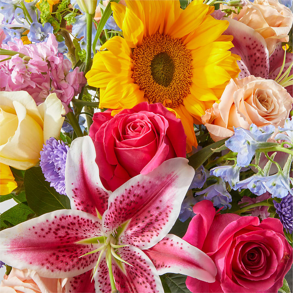 Dreamy Meadows Bouquet –  Red Rose Flowers, Salinas CA