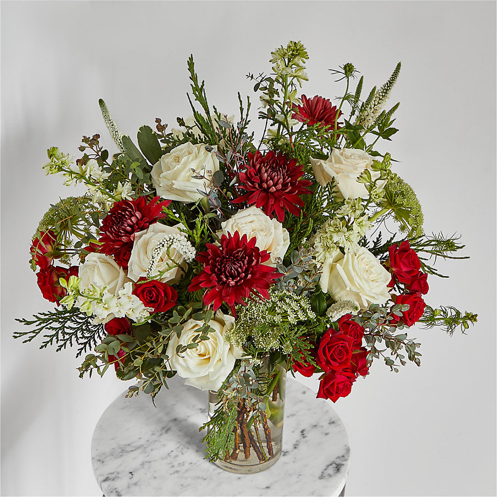 Favorite Traditions Bouquet –  Red Rose Flowers, Salinas CA