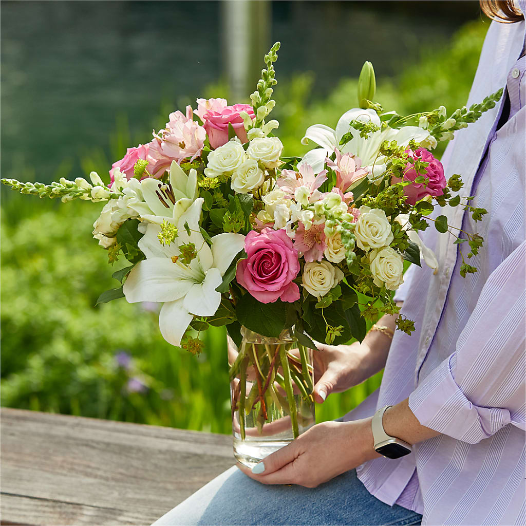 Fondly Bouquet –  Red Rose Flowers, Salinas CA